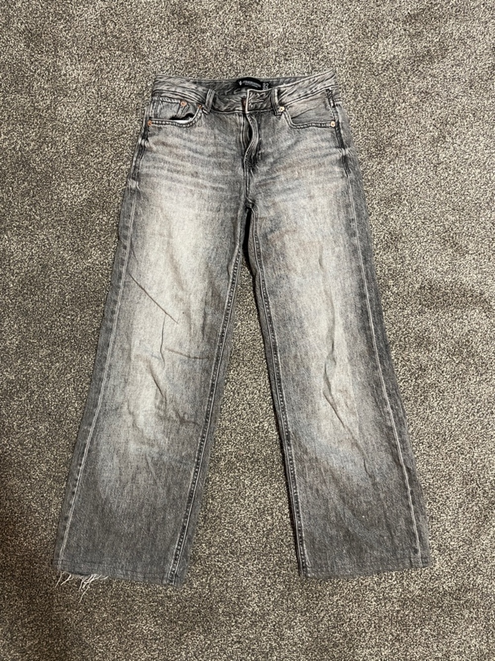 Stradivarius Gray Washed Women's Low Rise Straight-Leg Jeans